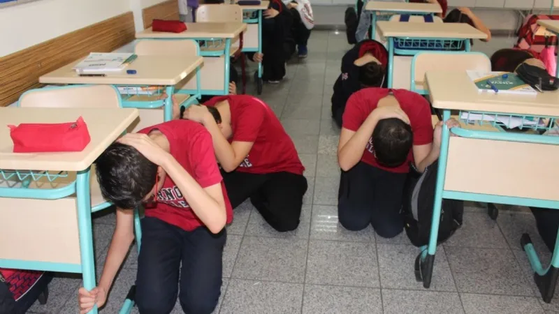 26 Kasım deprem tatbikatı iptal mi oldu, ertelendi mi? 26 Kasım deprem tatbikatı ne zaman yapılacak, saat kaçta?