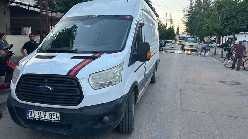 Adana'dan kahreden haber: Kamyonetin çarptığı küçük çocuk hayatını kaybetti