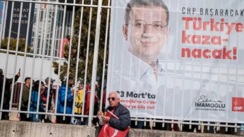 Başsavcılık, toplu taşımada İmamoğlu'nun görüntü ve afişlerinin kullanılmasına yasak getirdi