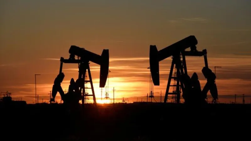 Petrol Fiyatları Çakıldı! Orta Doğu'da Ateşkes Mi İlan Edildi?