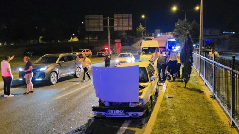 Bursa'da zincirleme trafik kazası: 4 kişi yaralandı