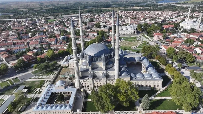 Diyanet’in Sünnet-i Seniyye Hutbesi Tam Metni: Cuma Hutbesi 17 Ekim 2025 Konusu Açıklandı!