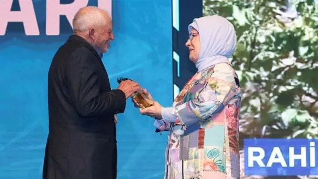 Emine Erdoğan'dan 'Orman Dede' olarak bilinen Rahim Demirbaş için taziye mesajı