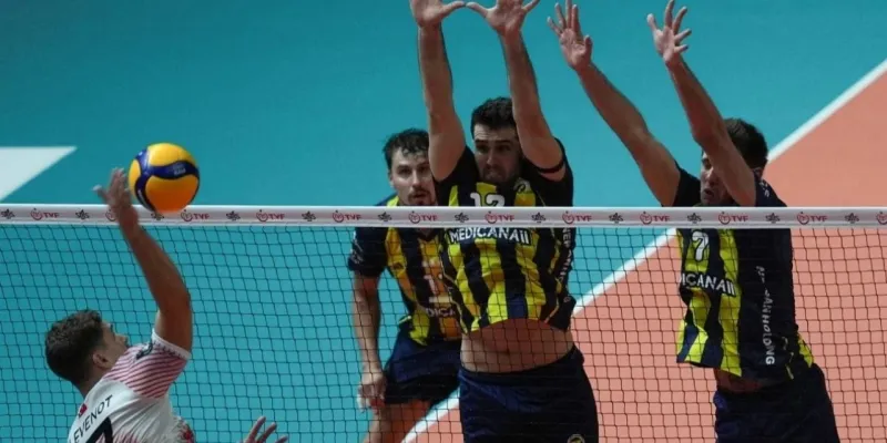 Fenerbahçe Voleybol Şoku! İlk Maçta Set Bile Alamadı