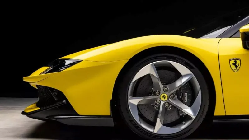 Ferrari 849 Testarossa Şaşırttı! Efsane Geri Döndü Mü?
