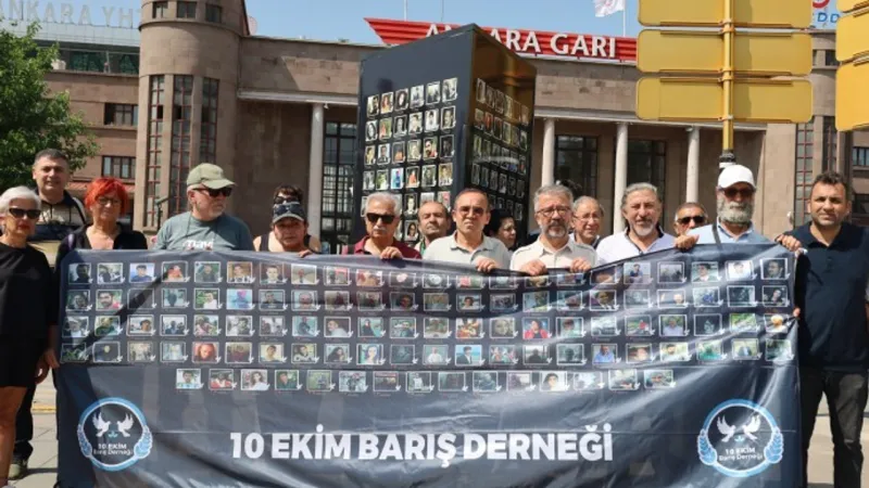 Gar Katliamı'nda hayatını kaybedenler anıldı
