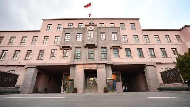 İran ABD Üslerini Vurdu! Türkiye Askeri Güvende mi? Şok Açıklama