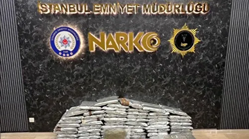 İstanbul'da zehir tacirlerine operasyon: 144 kilogram skunk ele geçirildi, 5 gözaltı