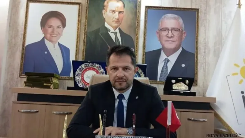 Sivas İYİ Parti'den CHP ve AKP'ye Sert Eleştiri: Omurgasız Siyaset!