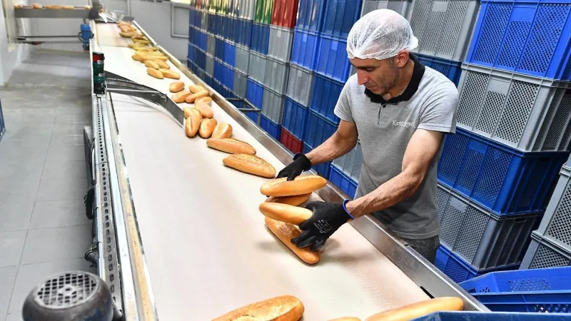 İzmir'de Halk Ekmek Şoku! Fiyatlar Uçtu Mu?