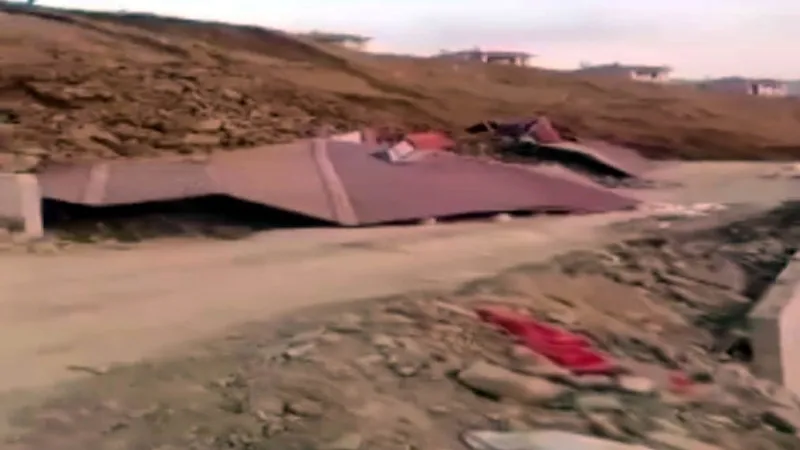 Kahramanmaraş’ta heyelan: Çok sayıda ev toprak altında kaldı