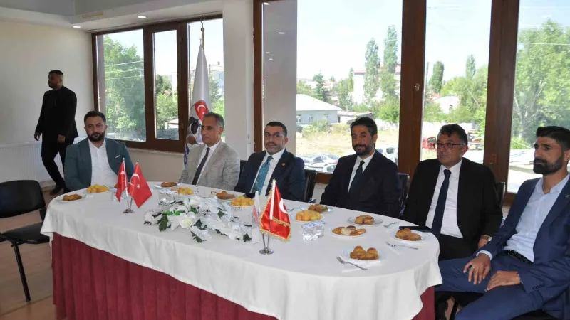 Kars'ta Rekor! 137 Bin Buzağı Küpelendi: İşte Detaylar