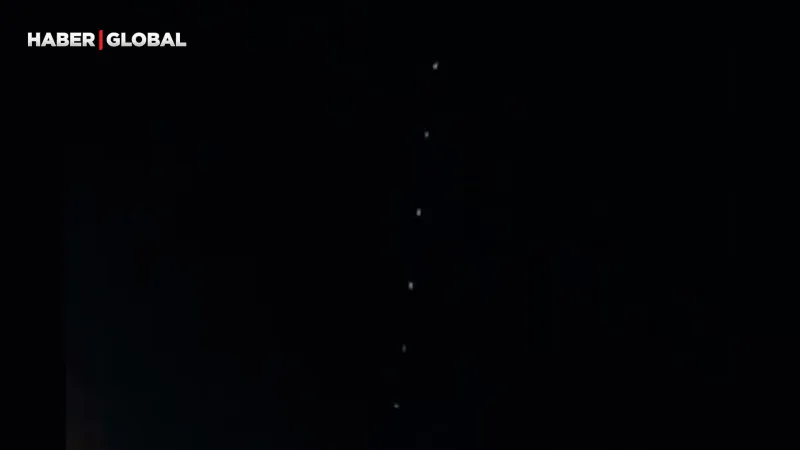 Adana'da Gökyüzü Şöleni! Starlink Uyduları Görüntülendi