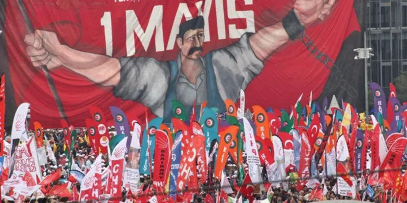 CHP'den 1 Mayıs Sürprizi! Hukuki Destek Hattı Açıldı