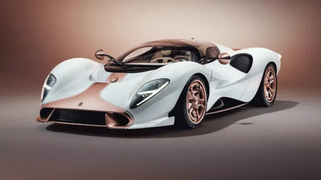 De Tomaso P72 Üretim Versiyonu: Retro Tasarım ve V8 Gücü!