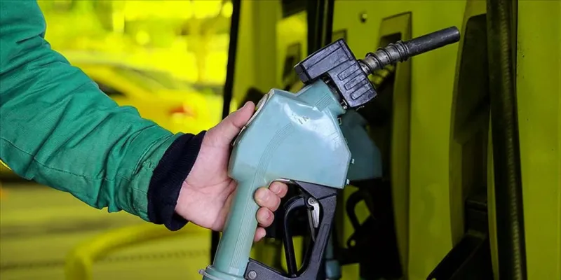 Akaryakıta Büyük İndirim! Benzin ve LPG Fiyatları Ne Kadar Olacak?