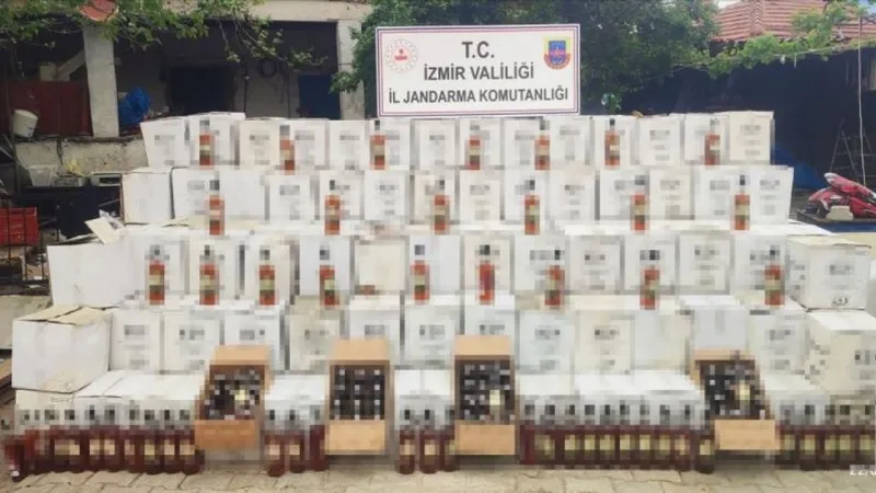 İzmir'de Kaçak İçki Operasyonu! Milyonluk Vurgun Önlenendi!