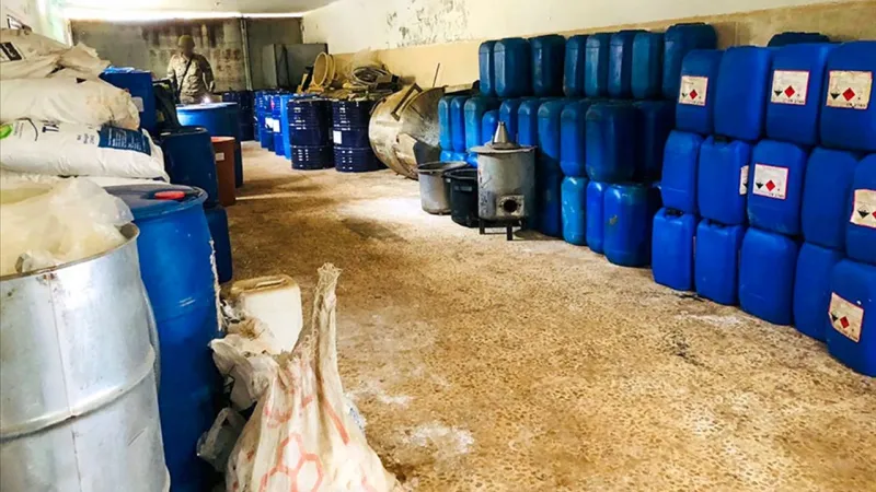Lübnan'da Şok Baskın! Suriye Sınırında Uyuşturucu İmalathanesi Çökertildi