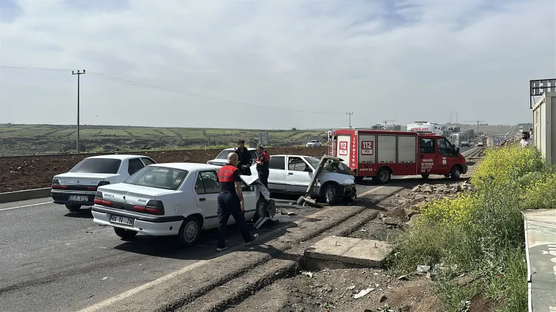 Şanlıurfa'da Feci Kaza! Zincirleme Kazada 6 Yaralı!