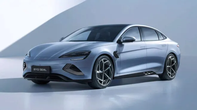 BYD Seal Türkiye'ye Özel Motorla Geldi! Fiyatı Şok Etti!