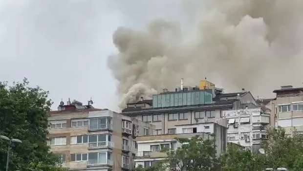 Nişantaşı'nda inşaat halindeki binada yangın: Ekiplerin müdahalesi sürüyor