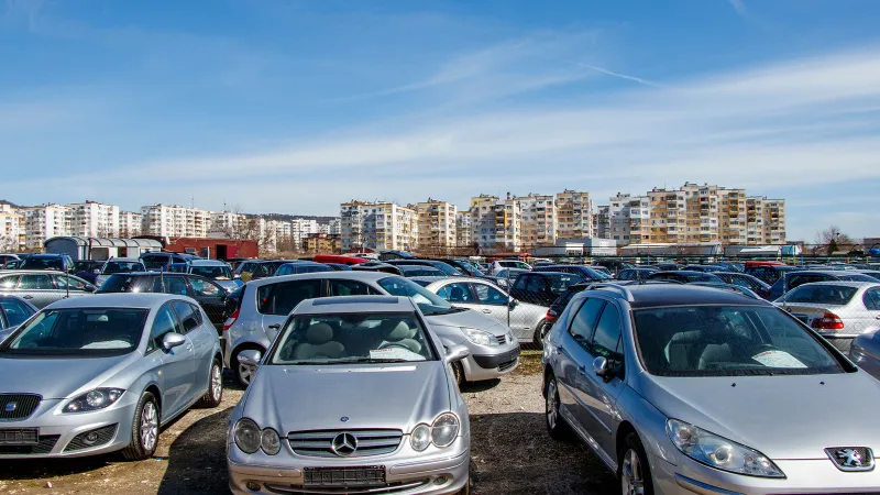 2026'da Otomobil Fiyatları Uçacak Mı? Uzmanlardan Şok Tahmin!