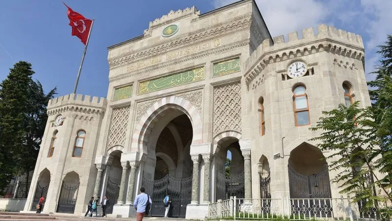 Rektörlük İçin Şeffaf Kriterler Şart mı? Profesör Açıkladı!