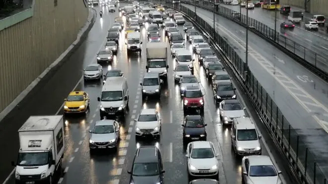 Trafik Cezalarına Şok Zam! Ehliyetsiz Sürüşe Servet Ödeyeceksiniz!