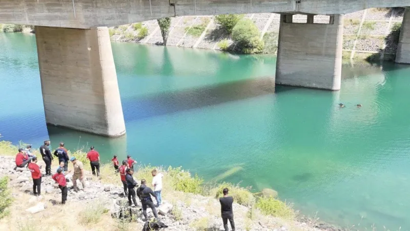 Tunceli'de kaybolan gencin cansız bedenine baraj gölünde ulaşıldı